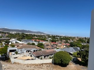 2 Bedroom Property for Sale in Flamingo Vlei Western Cape
